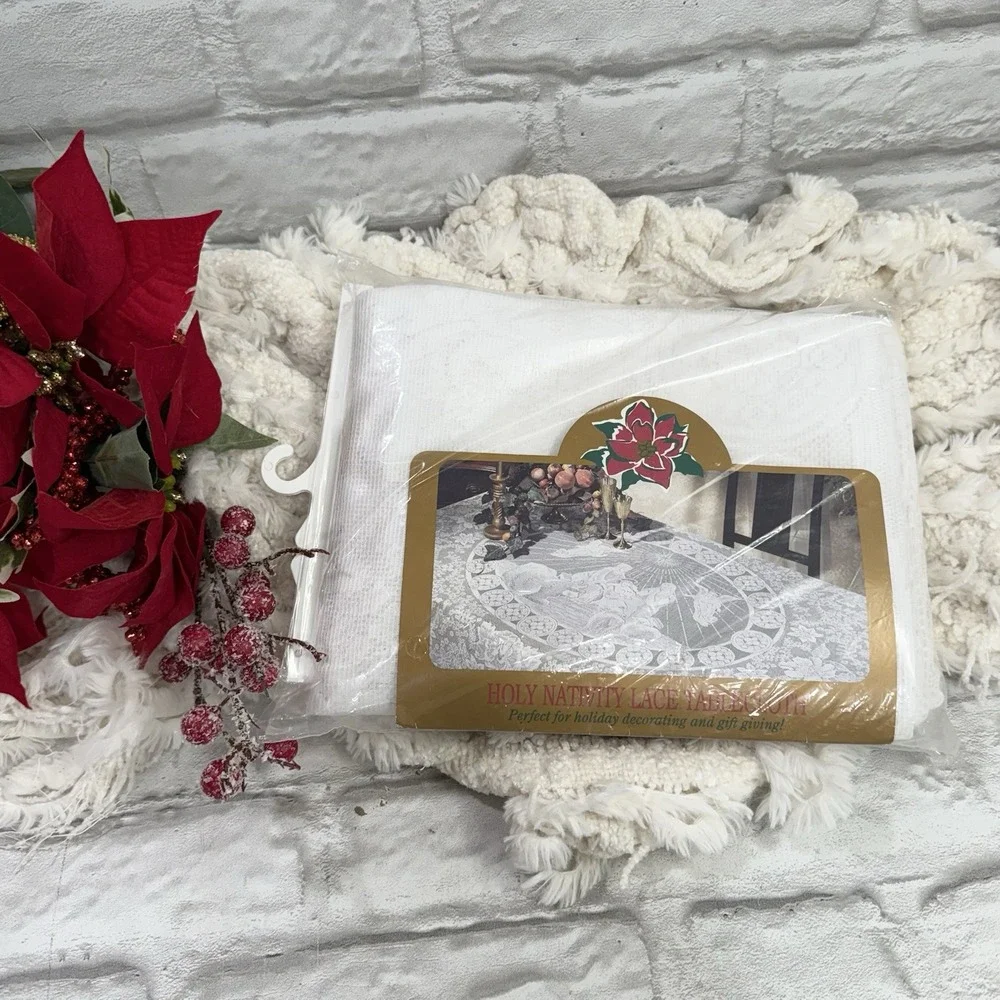 Vtg Christmas Holy Nativity White Lace Tablecloth 60 X 122 Elegant Holiday Décor